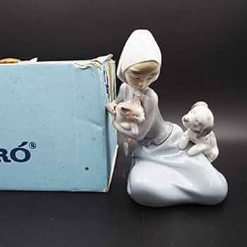 リヤドロ LLADRO 5032 少女と猫と犬 Little Friskies リヤドロ LLADRO No.5032 少女と猫と犬 Little Friskies